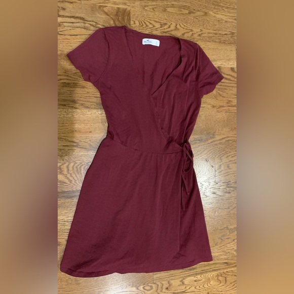 Burgundy. Hollister. Wrap dress. Size small - Picture 2 of 2